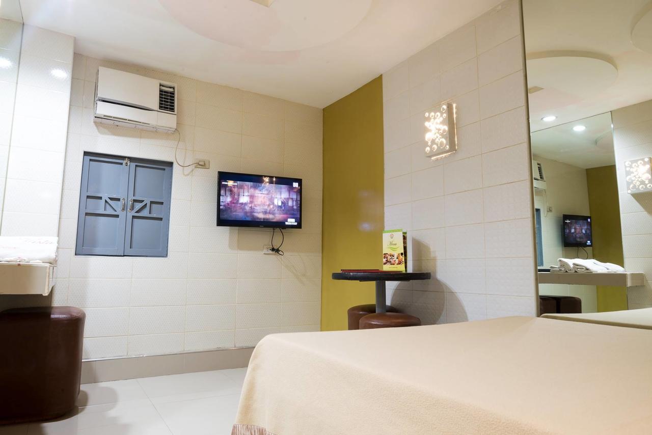 Vista Hotel Recto Манила Екстериор снимка